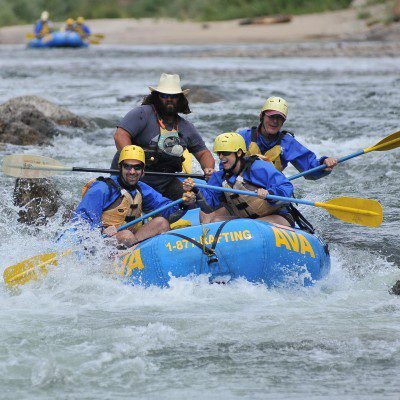 Why Do You Workout? #MoveHappy // FITaspire.com