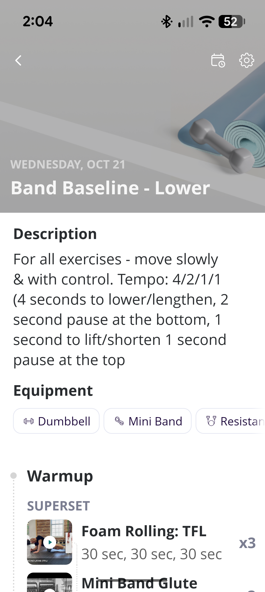 Example strength workout showing exercise instructions and equipment